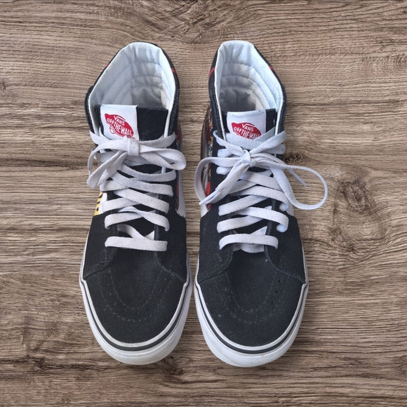 Vans Sk8-Hi Santa Flame Black Sneakers Mens Size 6.5 Womens Size 8 - Picture 2 of 7